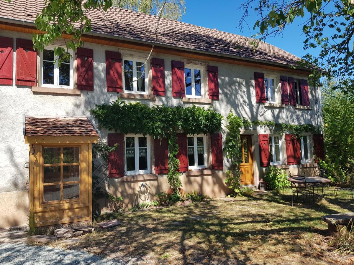 Le Jardin Des Gouttes Bed & Breakfast Rougegoutte Exterior photo
